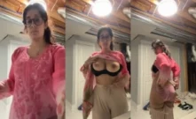 Desi Girl Shows Boobs and Ass Desi Girl Shows Boobs and Ass